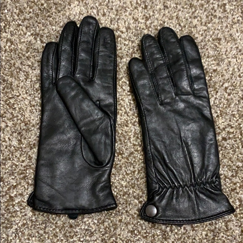 Thinsulate leather gloves